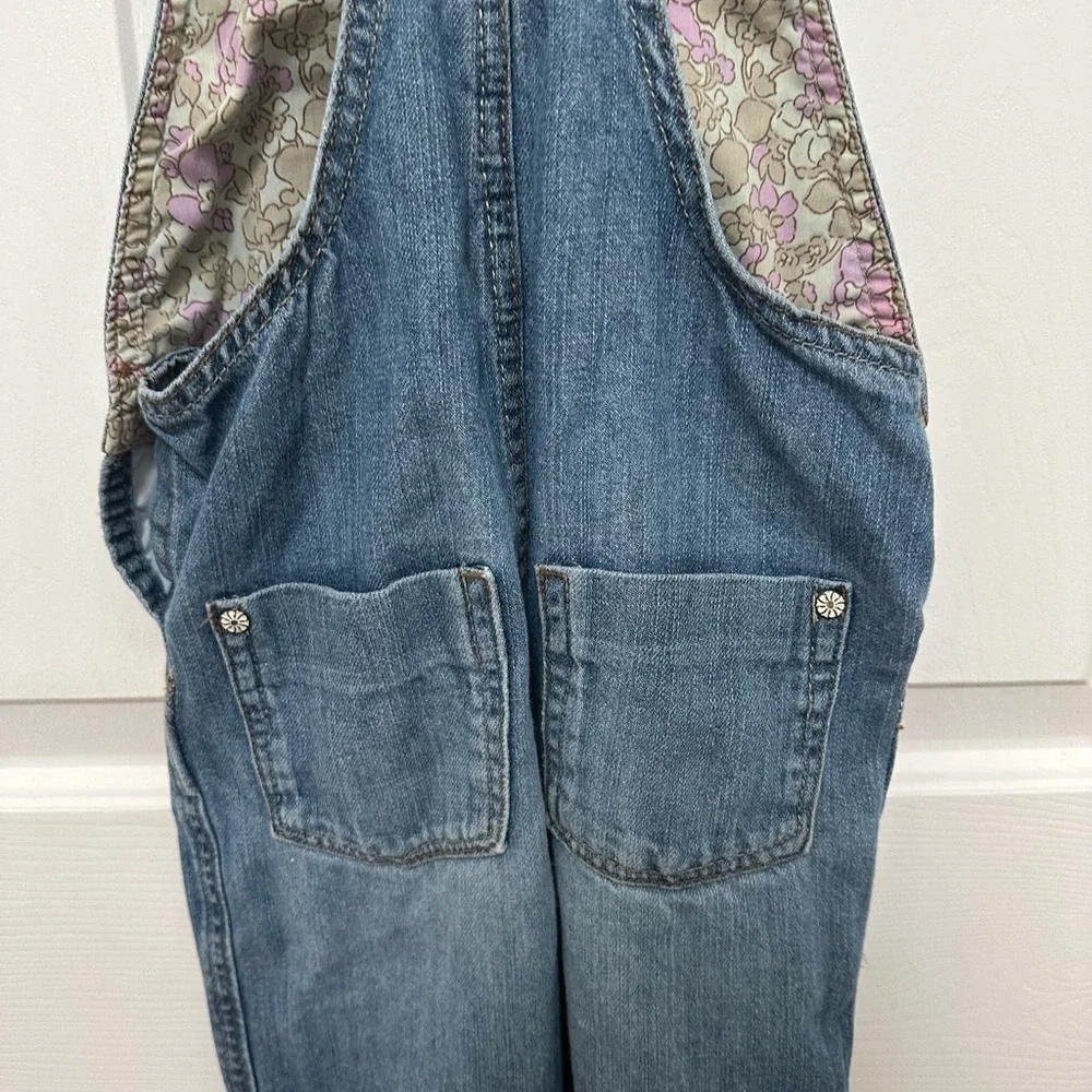 OshKosh B'gosh Light Blue Denim‎ Girls Overalls size 4T